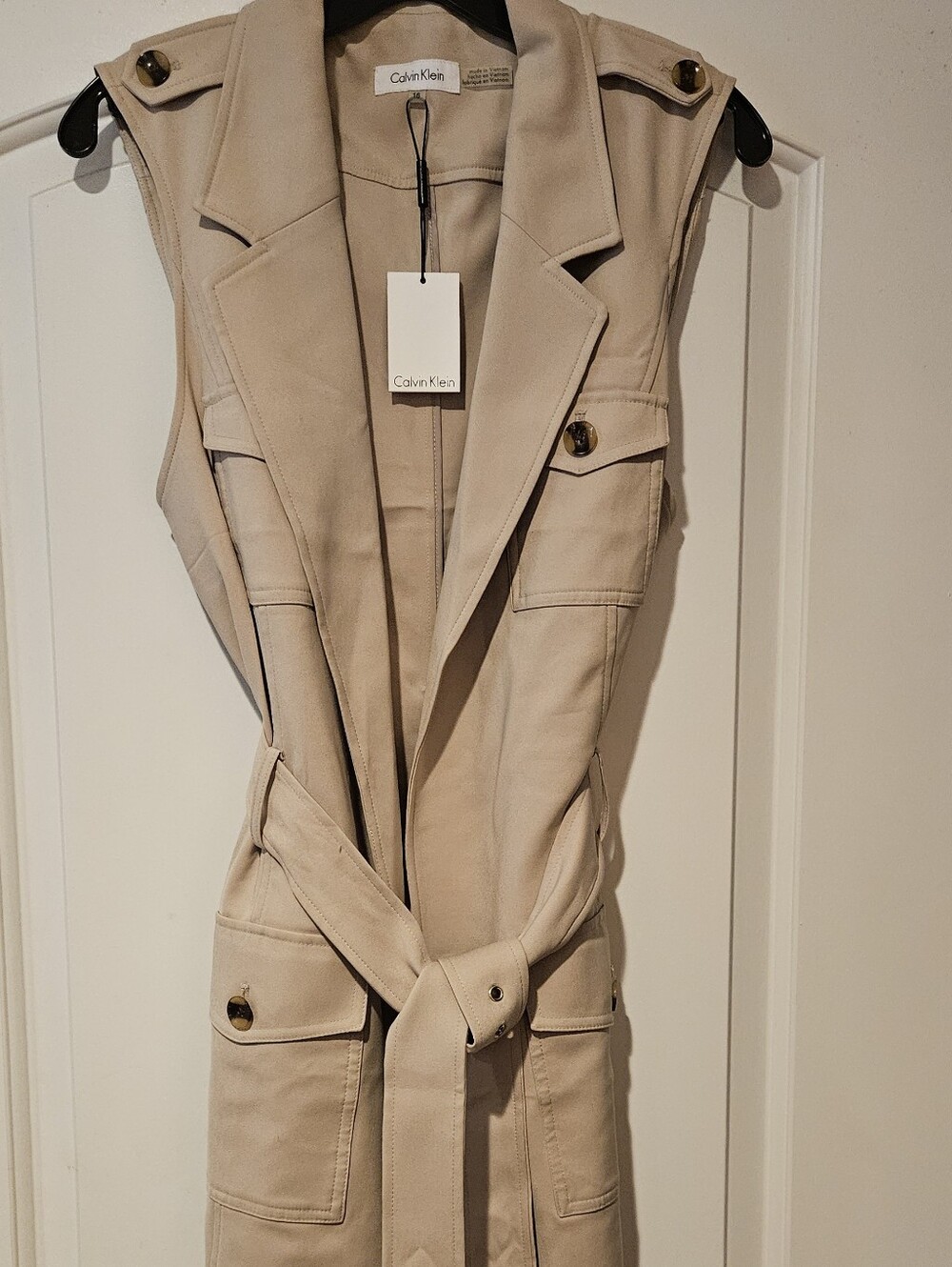 Calvin Klein Sleeveless Trench Vest in Light Beige - Picture 2 of 4
